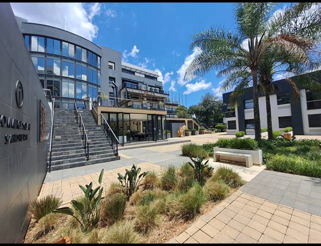 146M² OFFICE TO LET IN SANDHURST